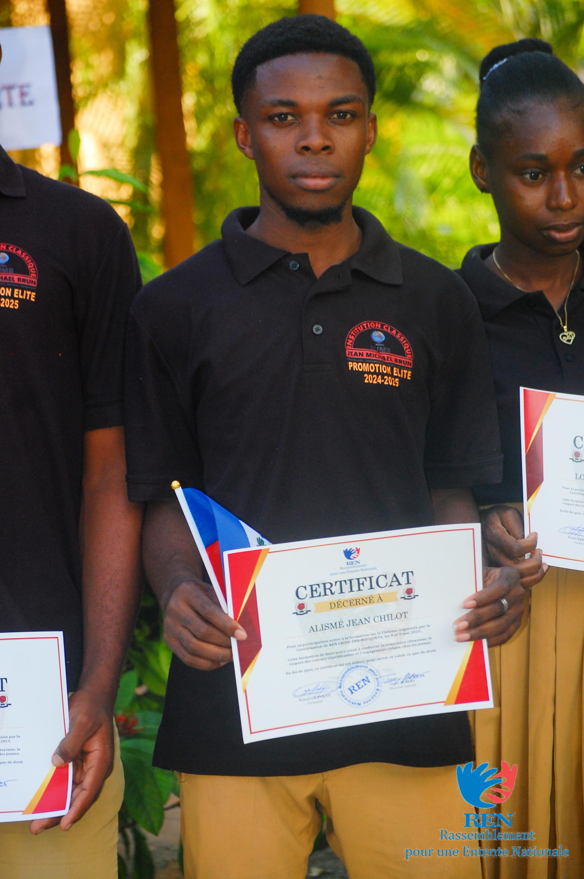 REMISE CERTIFICAT CROIX DES BOUQUETS - IMG 20250526 WA0100