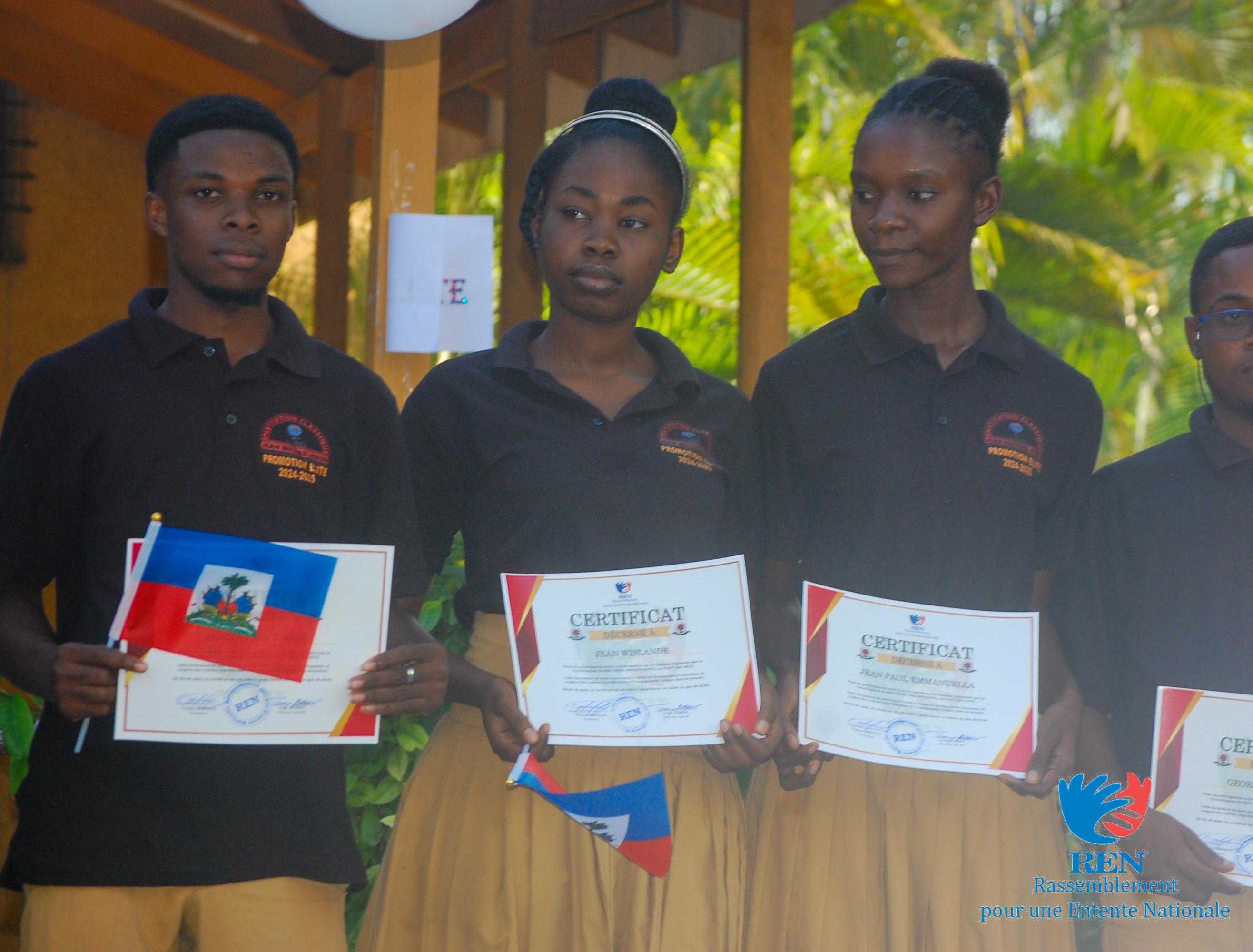 REMISE CERTIFICAT CROIX DES BOUQUETS - IMG 20250526 WA0105